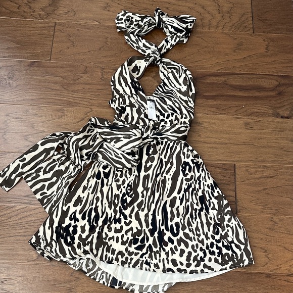 BANANA REPUBLIC Sz 4 Leopard Print Halter mini dress NWT - Picture 3 of 5
